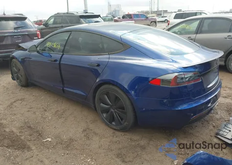 2021 Tesla Model S Plaid Tri Motor All-Wheel Drive z USA, uszkodzony, nr VIN 5YJSA1E64MF452906
